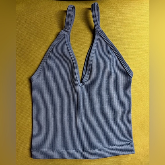 NWOT FP Movement Happiness Runs V Neck Ribbed Crop Tank Top Blue Size XS/S - Picture 3 of 4